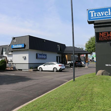 Travelodge By Wyndham Gananoque Exteriör bild